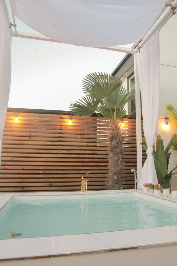 Jeju Hyeun'S House Villa ภายนอก รูปภาพ